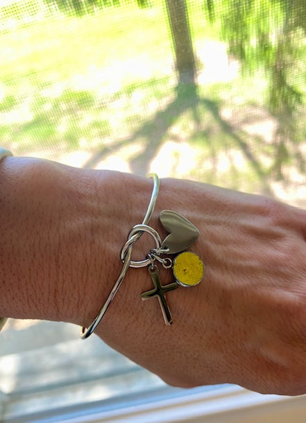 Love Knot Charm Bracelet (Softball)